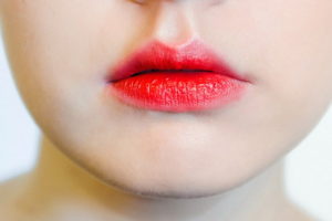 Трендовые техники нанесения помады