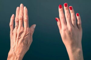 Провальне старіння: що змінюється у 44 та 60 років і як цьому запобігти