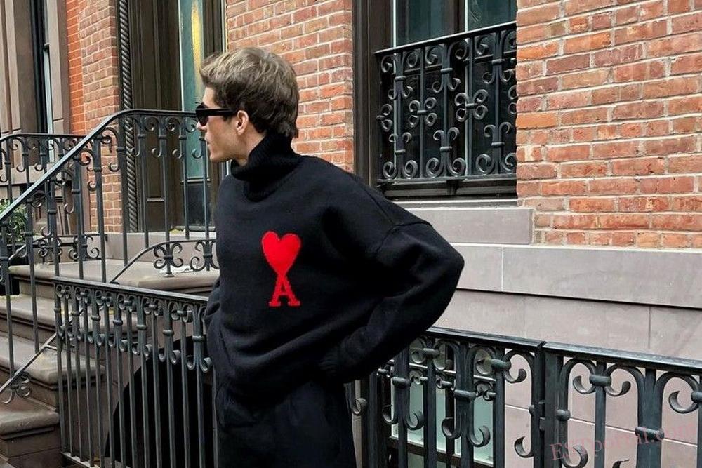 Чоловічі гольфи AMI PARIS: Інтелектуальна база в Courage.Boutique